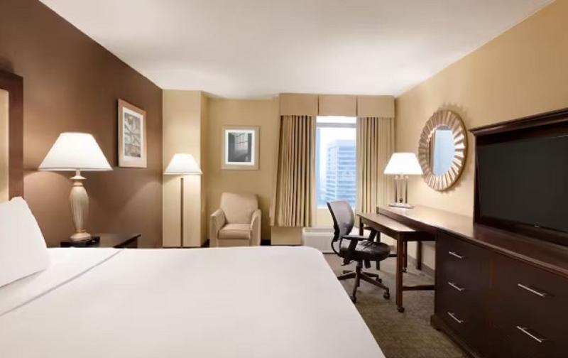 장애인을 위한 스탠다드 룸, Crowne Plaza Crystal City Washington, D.c., An Ihg