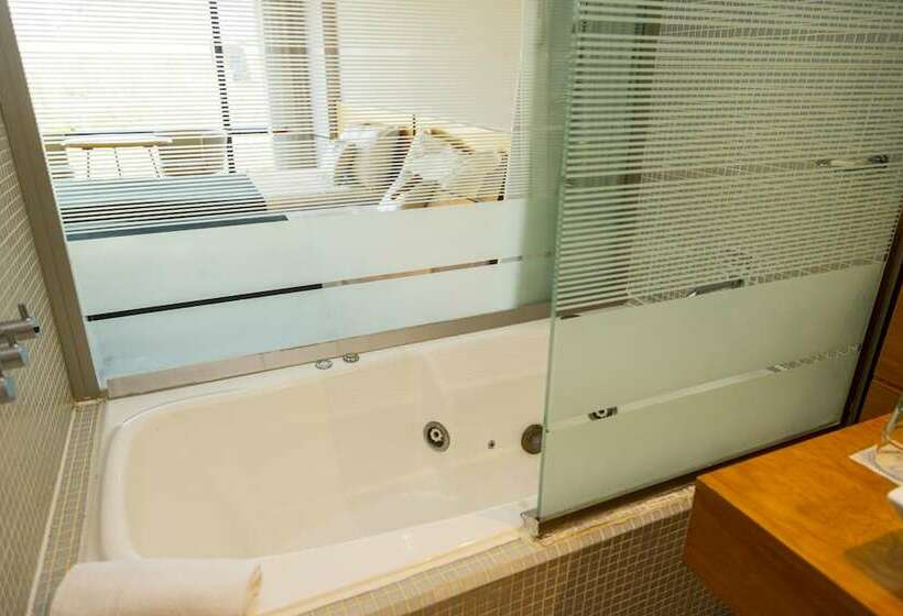 اتاق استاندارد, Design Suites Calafate