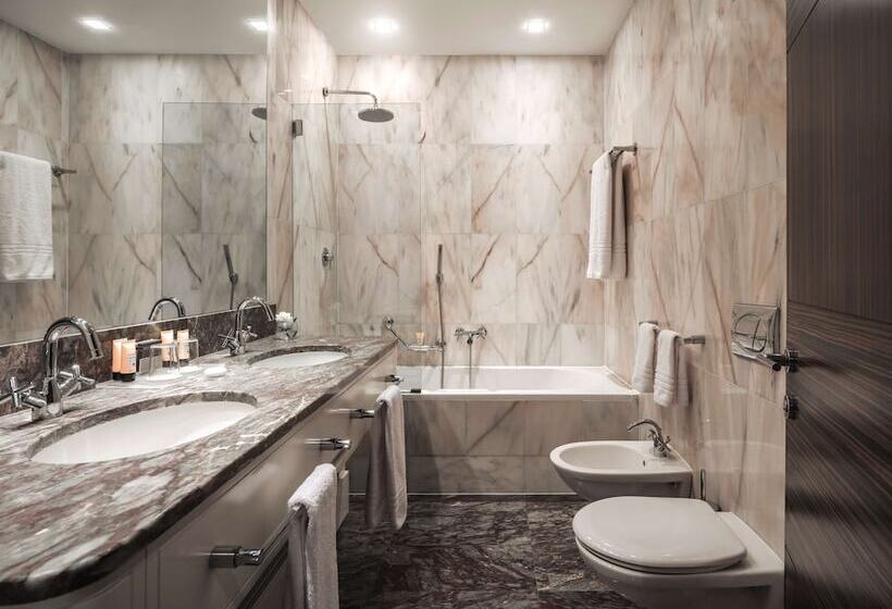 디럭스 룸, Anantara New York Palace Budapest   A Leading Hotel Of The World