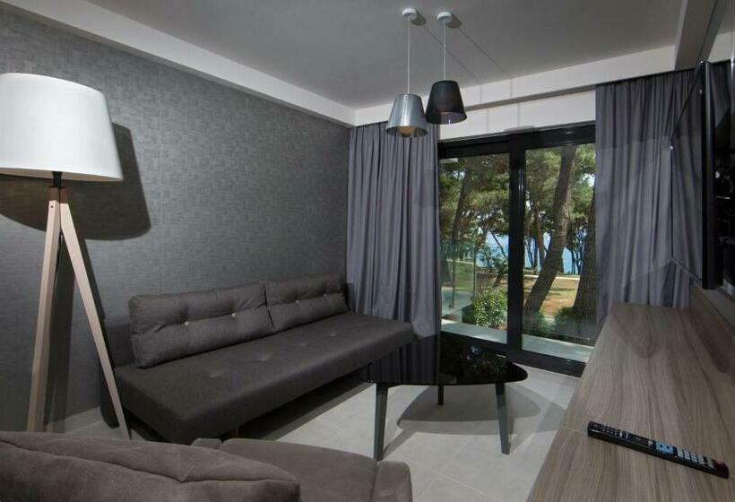 سوئیت 2 خوابه, Park Plaza Arena Pula