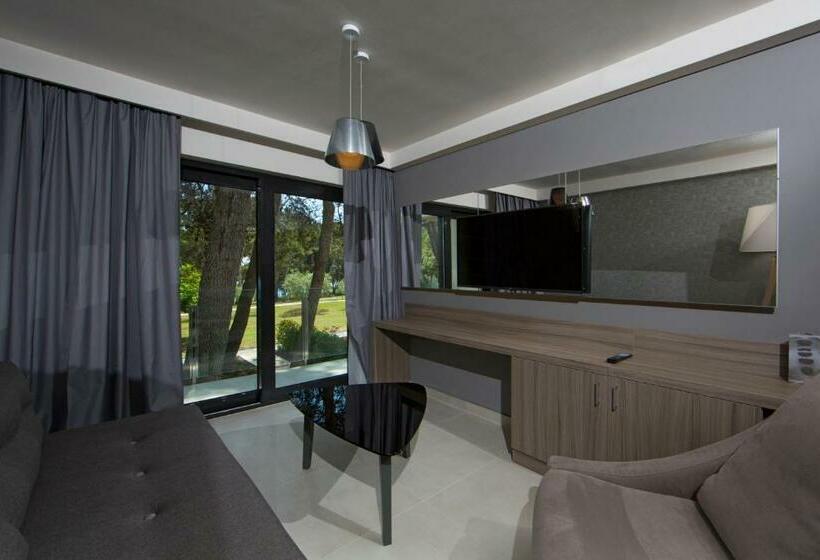 سوئیت 2 خوابه, Park Plaza Arena Pula
