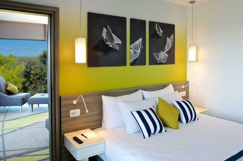 Deluxe Suite Sea View, Park Plaza Arena Pula