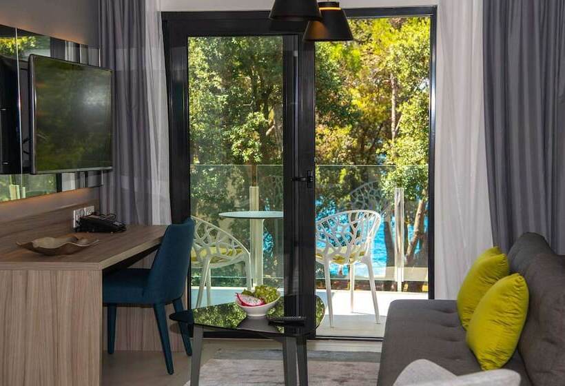 سوئیت 2 خوابه, Park Plaza Arena Pula