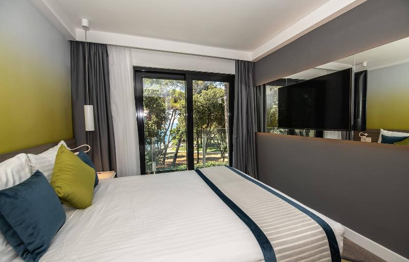 سوئیت 2 خوابه, Park Plaza Arena Pula
