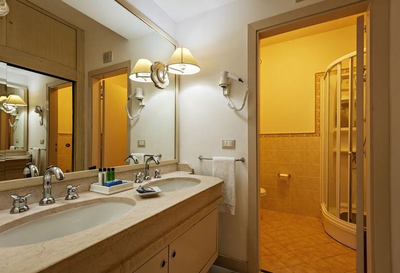 اتاق کلاسیک, Golf Hotel Punta Ala