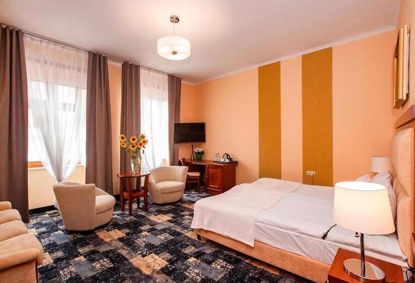 Номер Superior, Hubertus Rzeszów