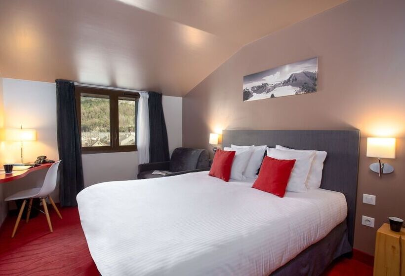 Трехместный Номер Superior, Sowell Hotels Le Parc & Spa
