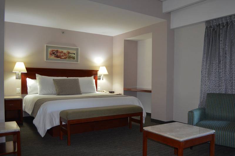 سوییت جونیور, Casa Inn Business Hotel Celaya