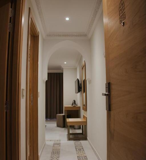 اتاق لوکس با چشم‌انداز استخر, Diwane Hotel & Spa Marrakech