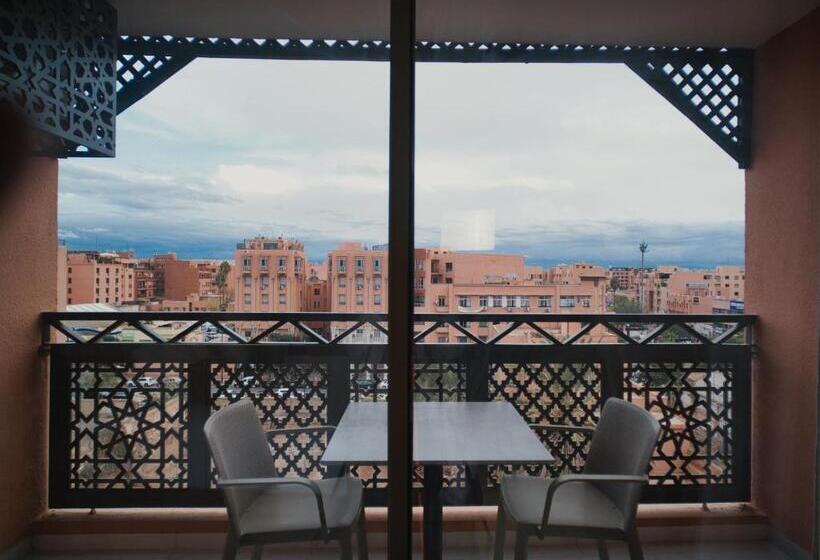 اتاق لوکس با چشم‌انداز استخر, Diwane Hotel & Spa Marrakech