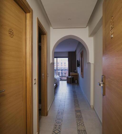 اتاق لوکس با چشم‌انداز استخر, Diwane Hotel & Spa Marrakech