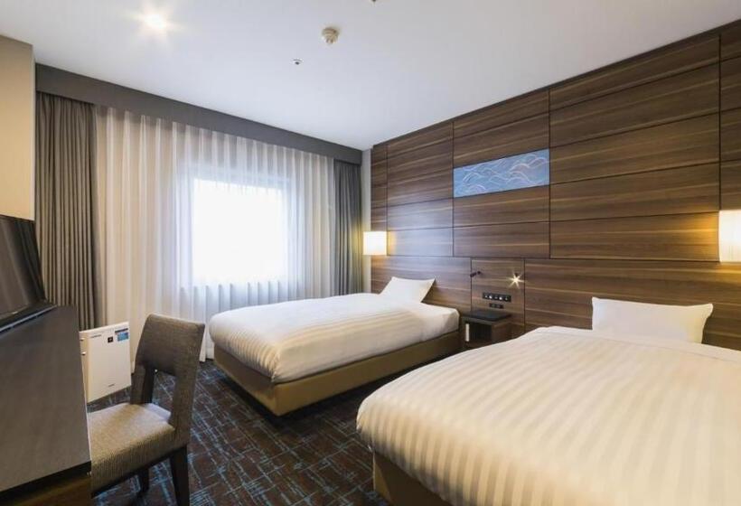 Номер Стандарт, Jr East Hotel Mets Tsudanuma