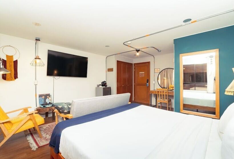 Номер Deluxe, Selina Chapinero Bogota