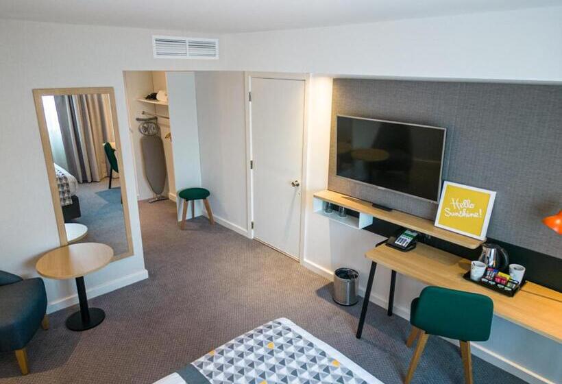اتاق اجرایی با تخت بزرگ, Holiday Inn South Normanton M1, Jct.28, An Ihg