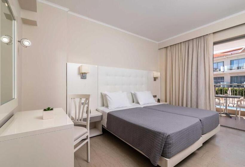 Номер Стандарт Вид на Бассейн, Karras Grande Resort
