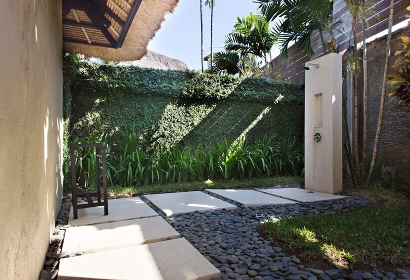 Вилла 3 Спальни с Бассейном, Kayumanis Sanur Private Villa & Spa