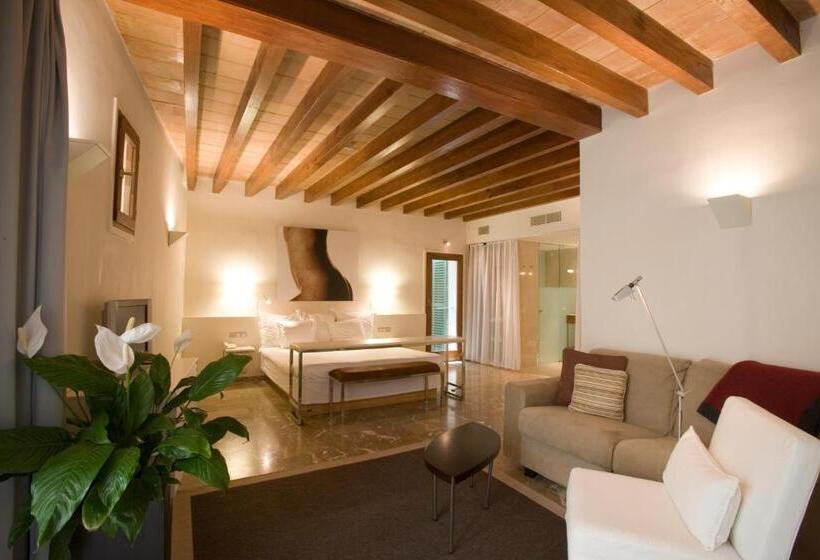 سوییت جونیور, Petit Palace Hotel Tres