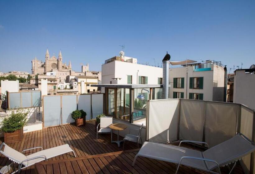 سوییت لوکس, Petit Palace Hotel Tres