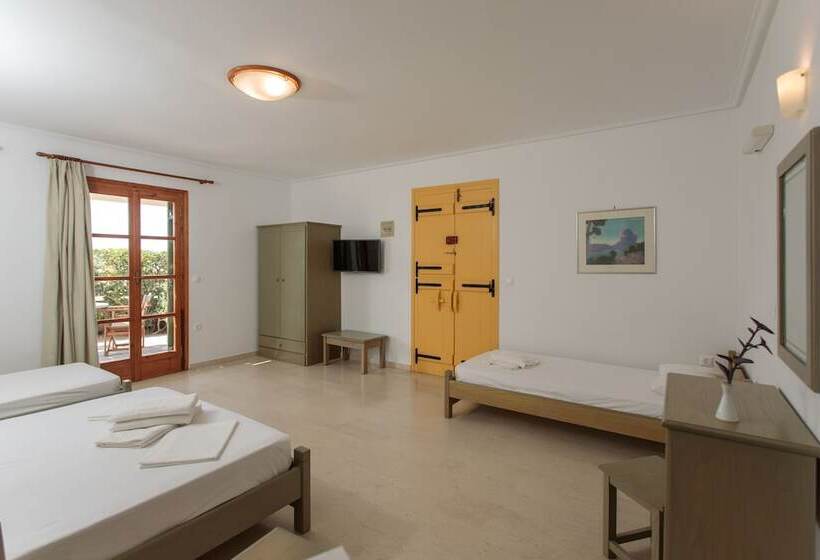 اتاق استاندارد چهار تخته, Proteas Hotel & Suites
