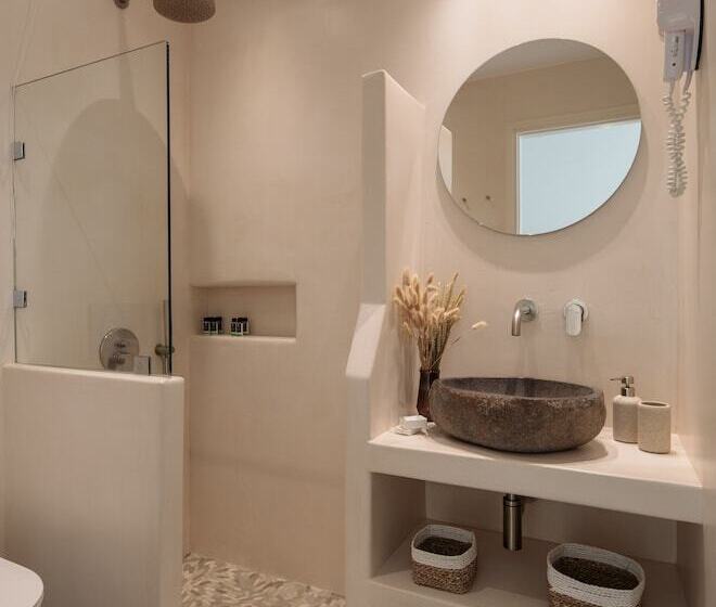 استودیوی استاندارد با چشم‌انداز دریا, Proteas Hotel & Suites