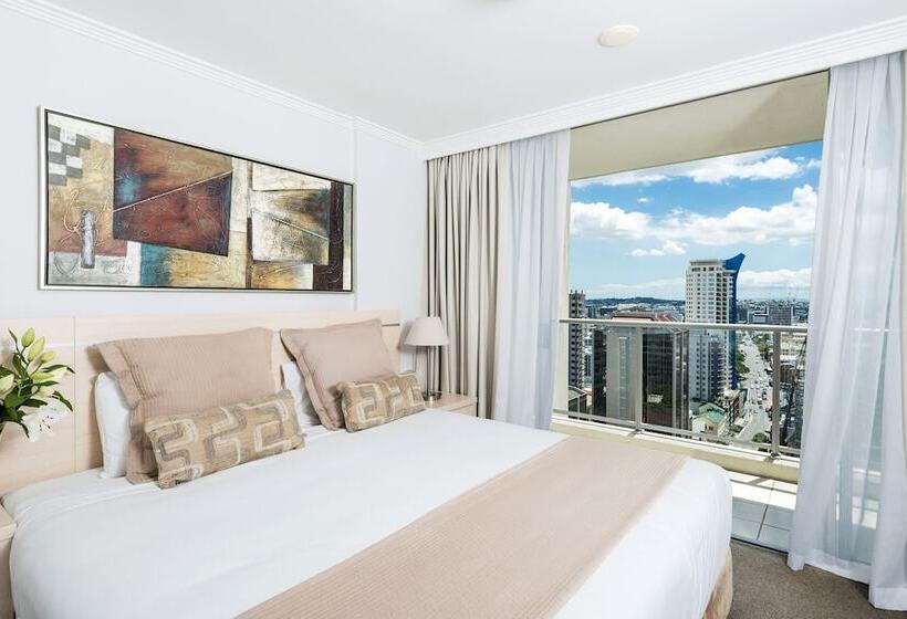 Апартаменты 2 Спальни, Oaks Brisbane Lexicon Suites