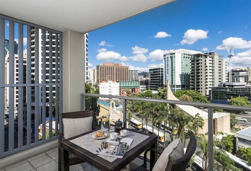 Апартаменты 1 Спальня, Oaks Brisbane Lexicon Suites
