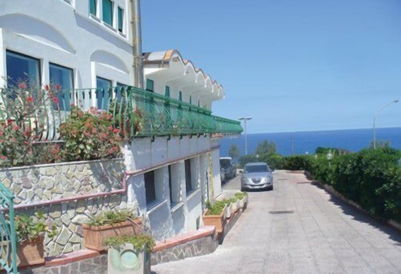 اتاق استاندارد چهار تخته, Bellevue Del Golfo Hotel & Spa