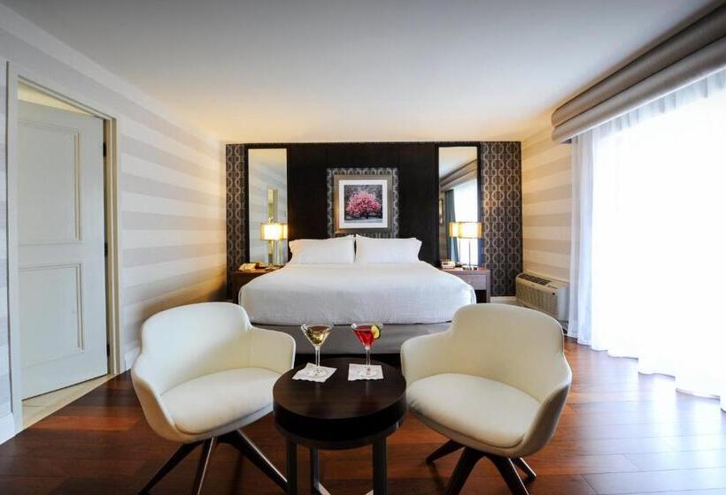 חדר אקזקיוטיב חדר קינג, Holiday Inn Niagara Falls By The Falls, An Ihg