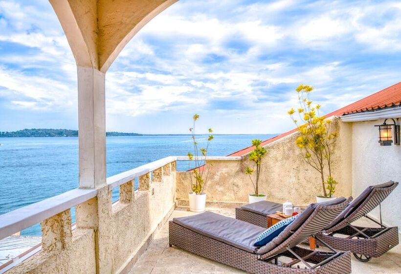 شقة دور أخير غرفتين نوم, Tropical Suites