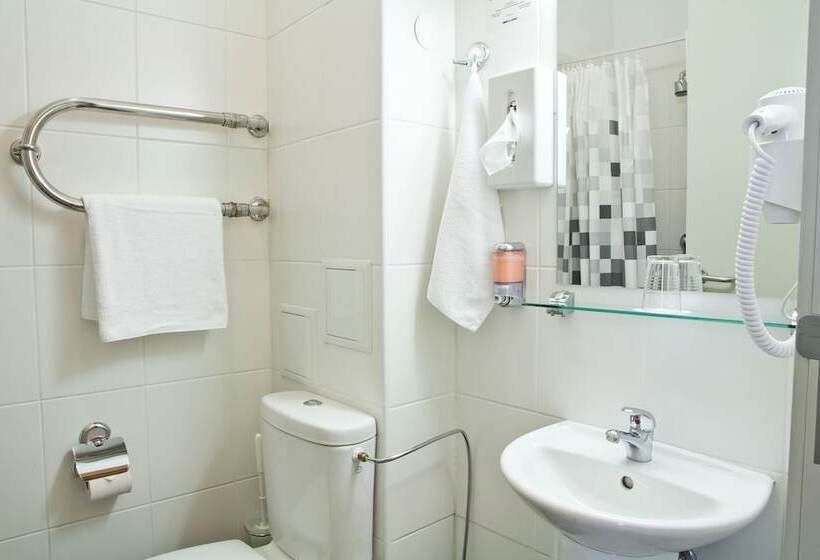 اتاق استاندارد یک نفره, Kolonna Hotel Rēzekne