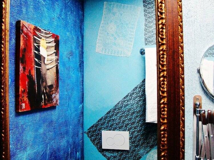 اتاق لوکس, Miramare Cagliari Hotel Museo
