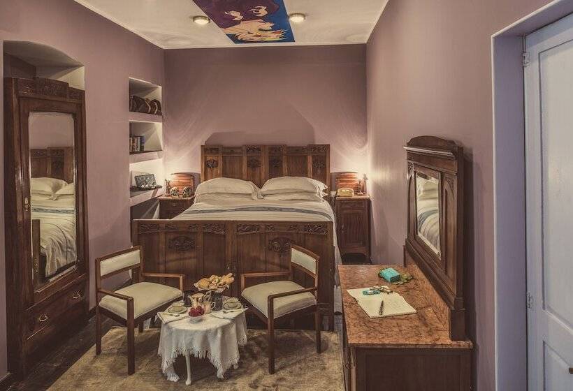 اتاق لوکس, Miramare Cagliari Hotel Museo