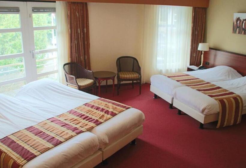 高级家庭房间, Parkhotel Tjaarda