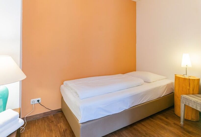 舒适三人间, Altstadthotel Grauer Wolf