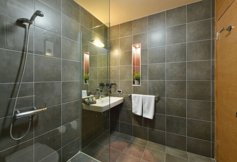 سوییت سوپریور, Ansen Hotel And Suites