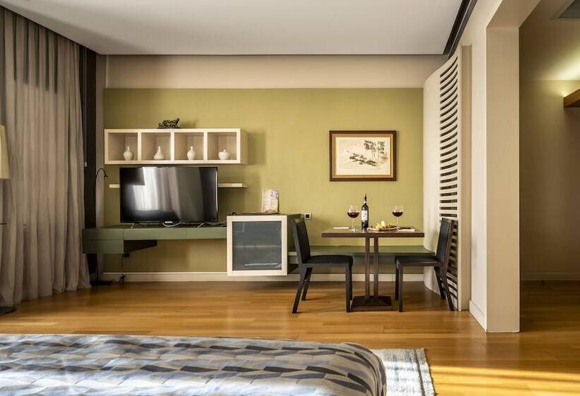 سوییت سوپریور, Ansen Hotel And Suites