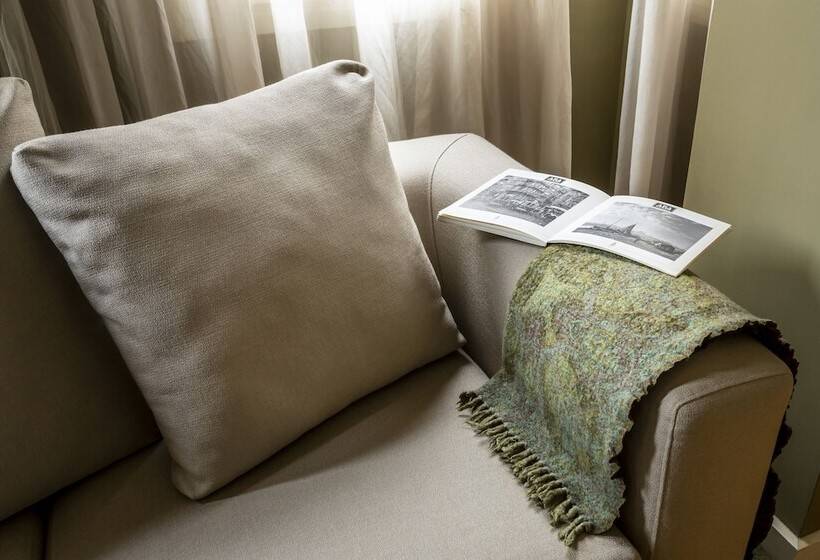 سوییت سوپریور, Ansen Hotel And Suites