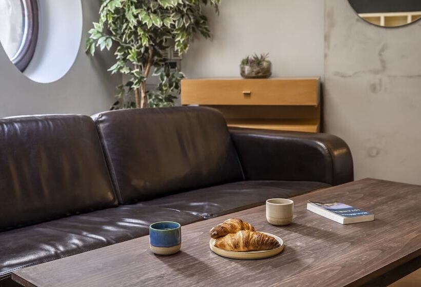 سوییت اجرایی, Ansen Hotel And Suites