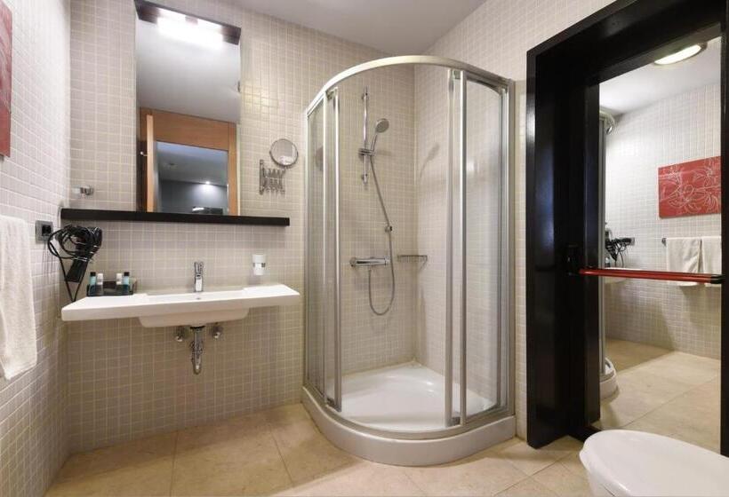 سوییت اجرایی, Ansen Hotel And Suites