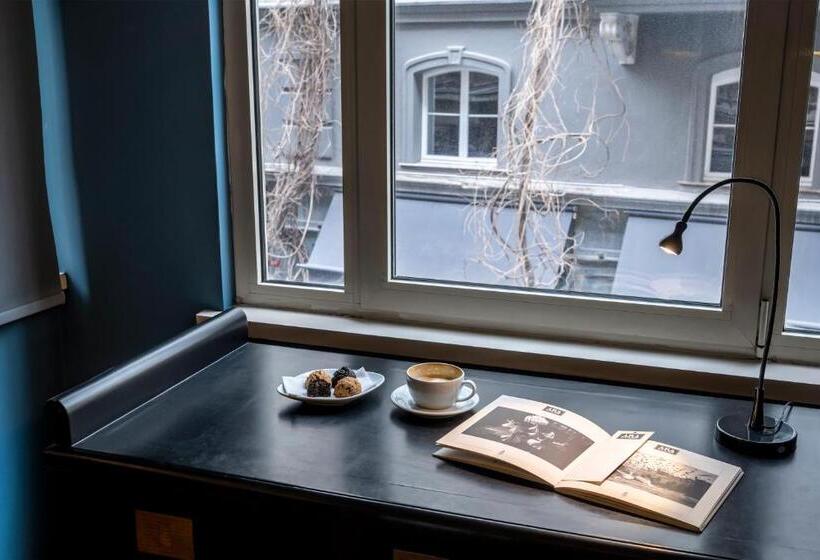 سوییت سوپریور, Ansen Hotel And Suites