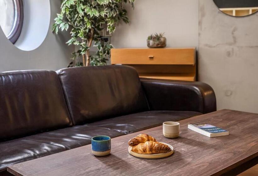 سوییت اجرایی, Ansen Hotel And Suites
