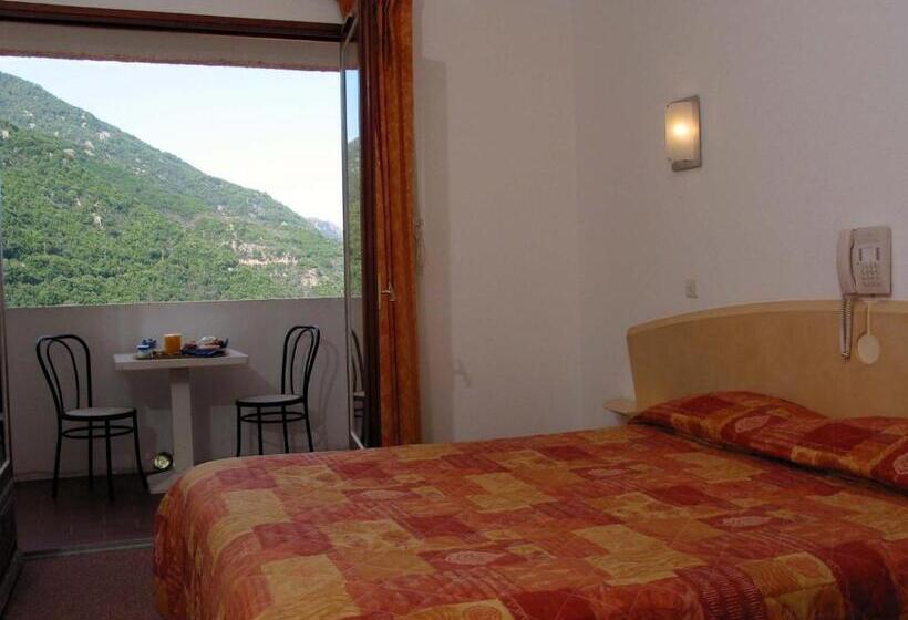 اتاق راحتی سه تخته, Capo D Orto   Porto   Corse