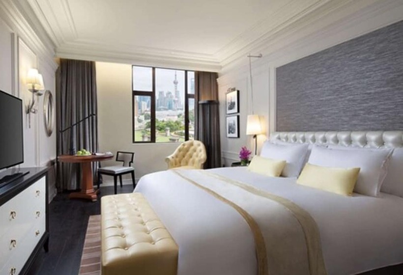 سوییت جونیور, Golden Tulip Bund New Asia