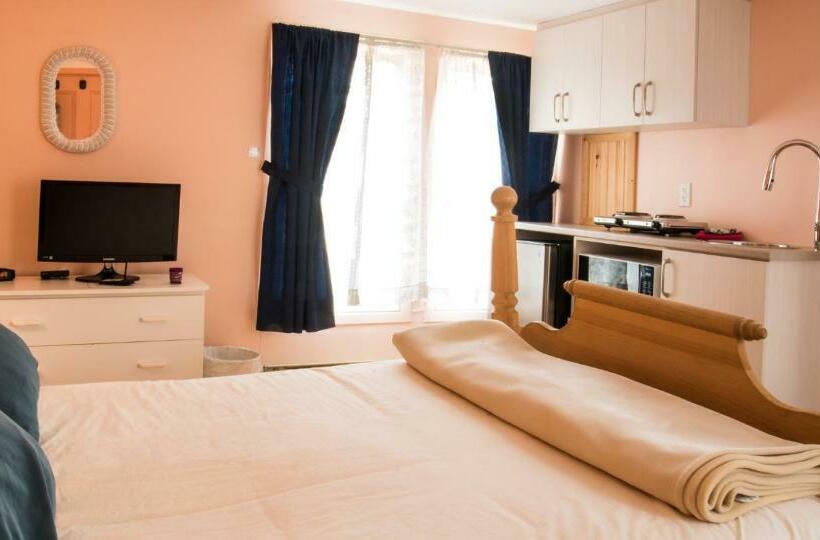 Студия Стандарт, Auberge Maison Gauthier