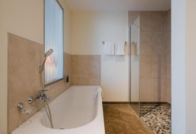 سوییت جونیور, Resort Mark Brandenburg & Fontane Therme