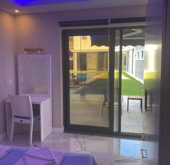 آپارتمان 1 خوابه با چشم‌انداز استخر, Nur Suites & Hotels