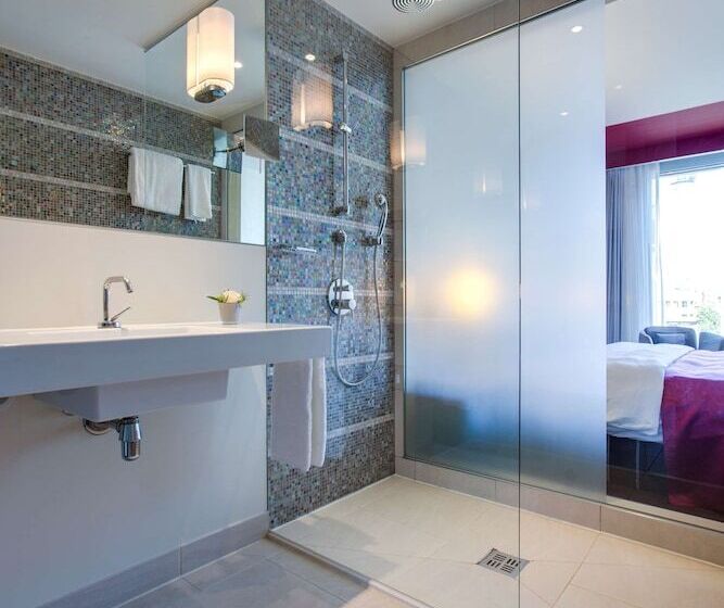 수피리어 룸, Radisson Blu Media Harbour Hotel, Düsseldorf
