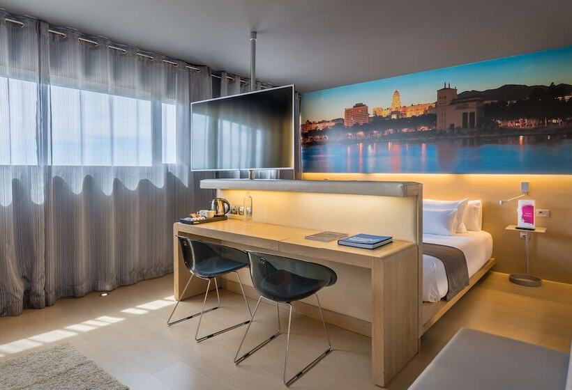 سوییت جونیور, Barcelo Malaga