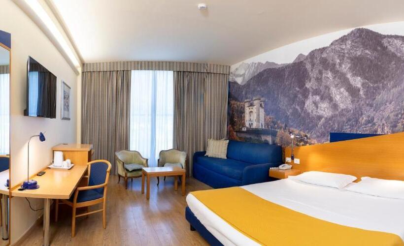디럭스 룸, Express Aosta East