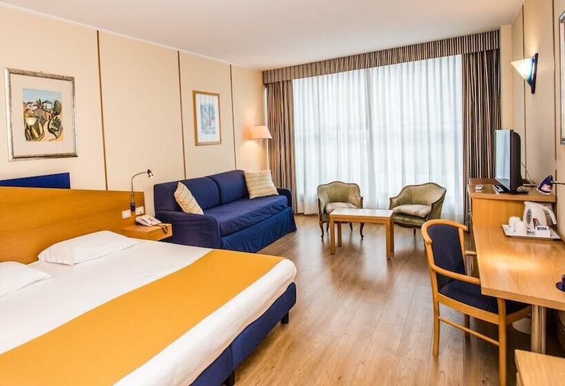 디럭스 룸, Express Aosta East